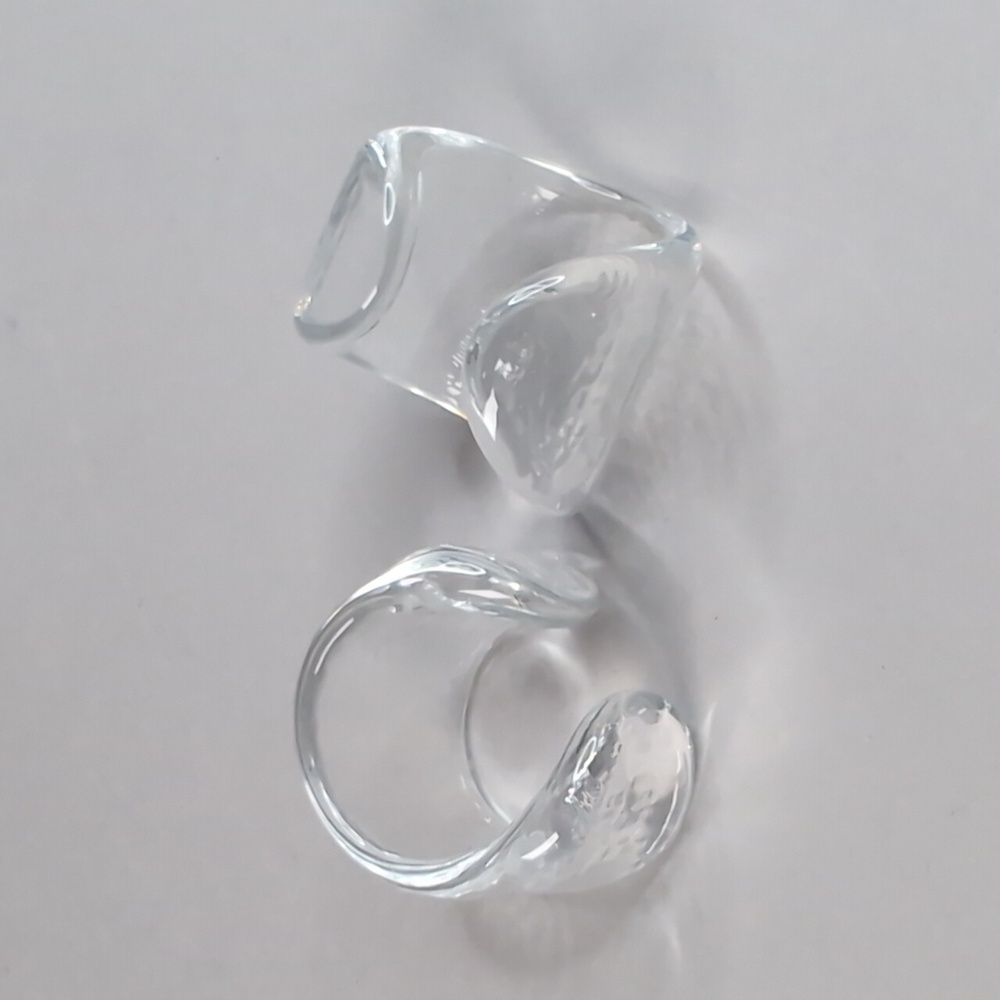 Pair of Clear Glass Napkin Rings